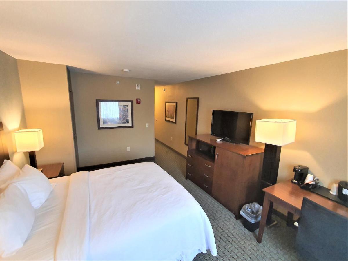 Amerivu Inn And Suites - Chisago City Exterior photo
